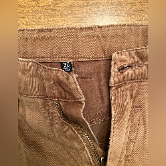 Mens Matix Cargo shorts - Picture 2 of 3